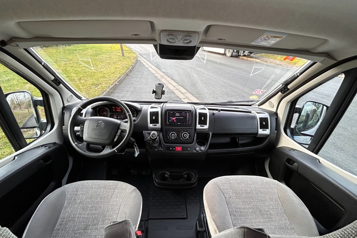 Fourgon aménagé Occasion Pössl 2Win Plus