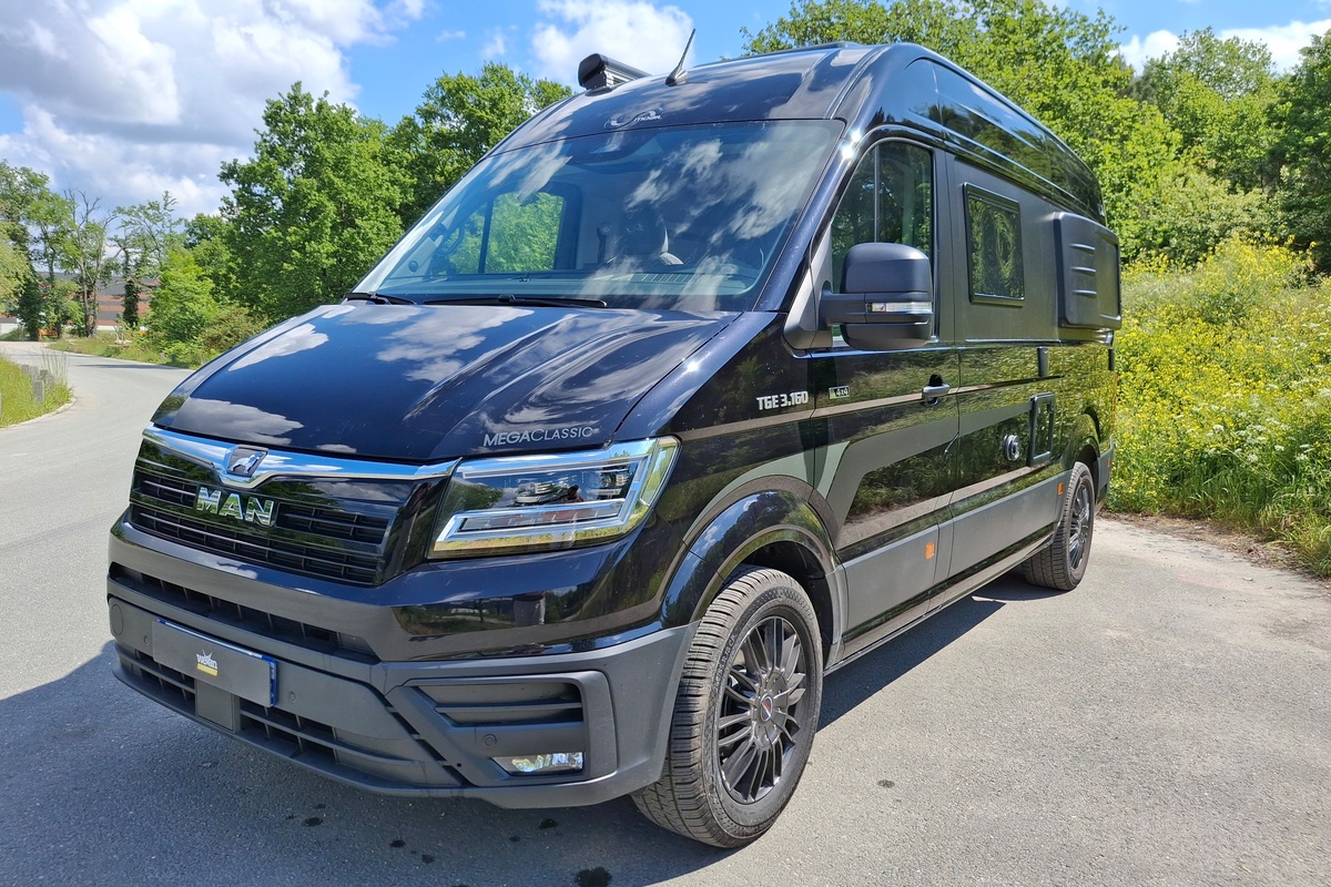 Fourgon aménagé Occasion Mega Mobil Mega Classic 600 S Hubbett 4X4
