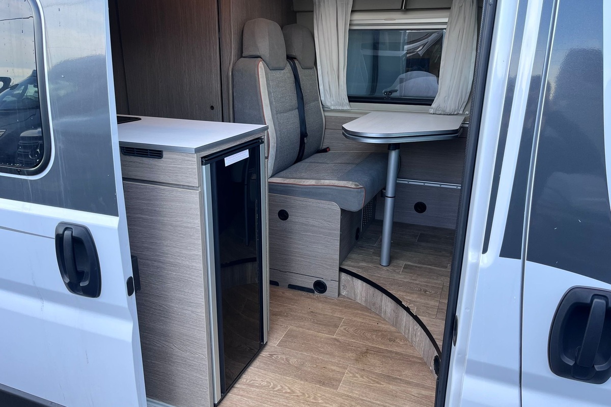 Fourgon aménagé Occasion Pössl 2Win S Plus