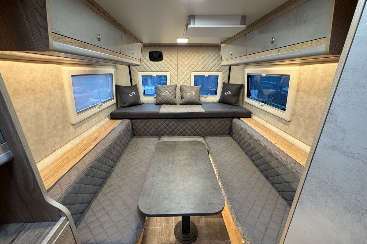 Fourgon aménagé Occasion Mega Mobil Mega Lounge 640