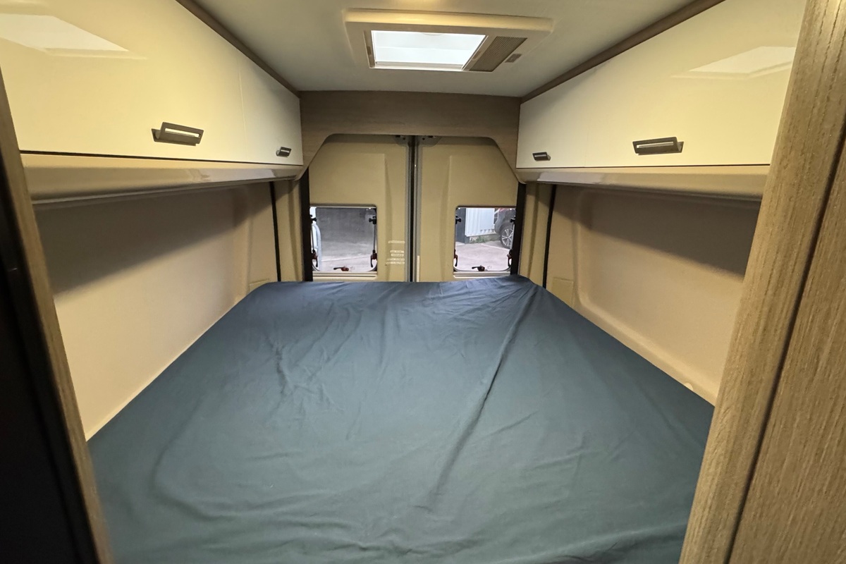 Fourgon aménagé Occasion Chausson V690 Road Line Vip