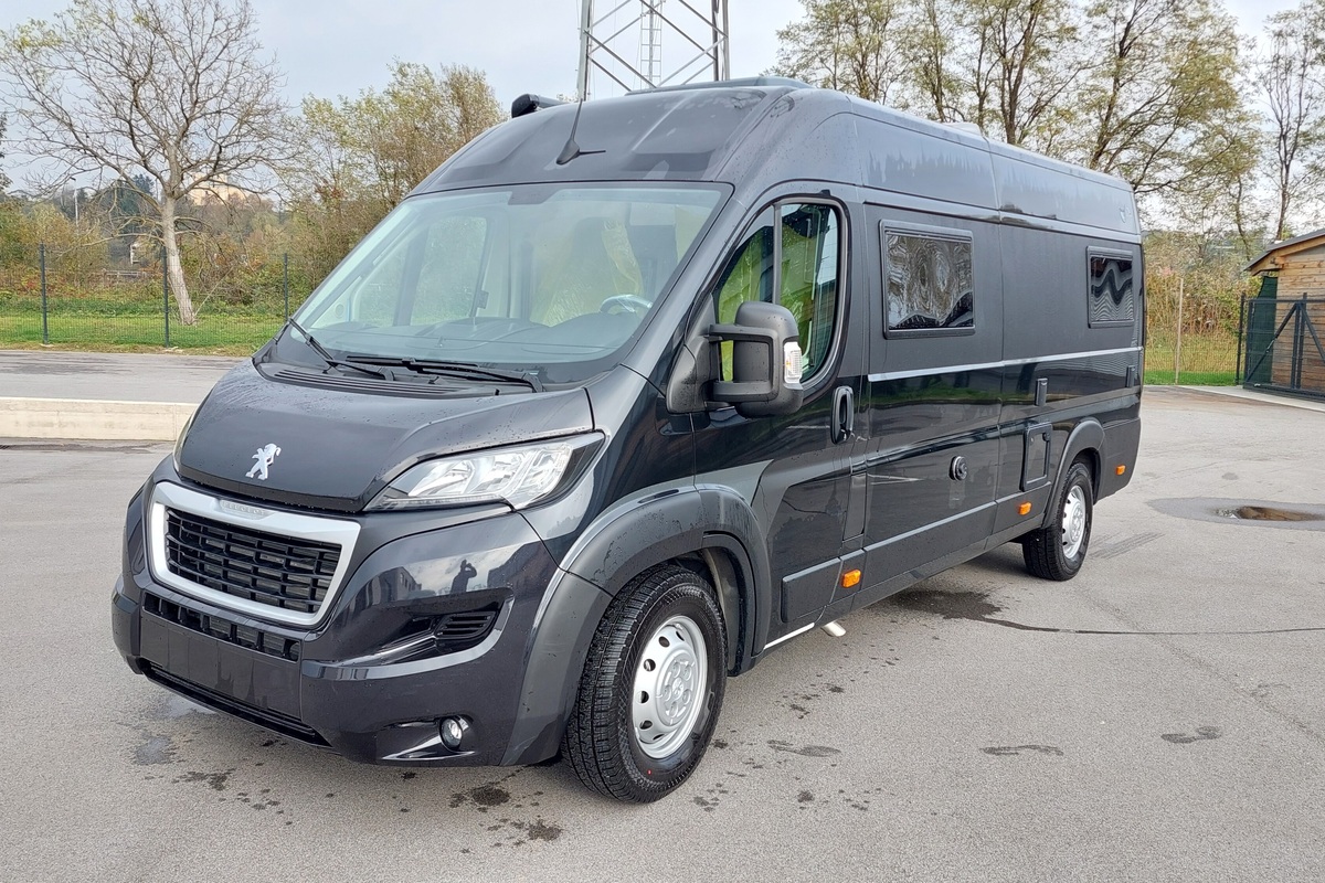 Fourgon aménagé Occasion Mega Mobil Mega Sport 640