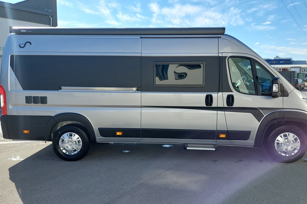 Fourgon aménagé Occasion Mega Mobil Mega Sport 640
