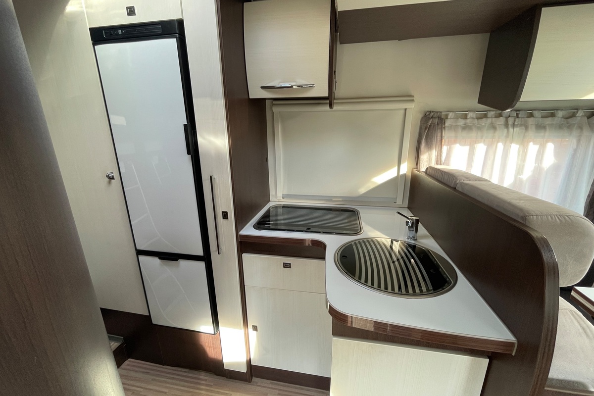 Fourgon aménagé Occasion Benimar Tessoro 413