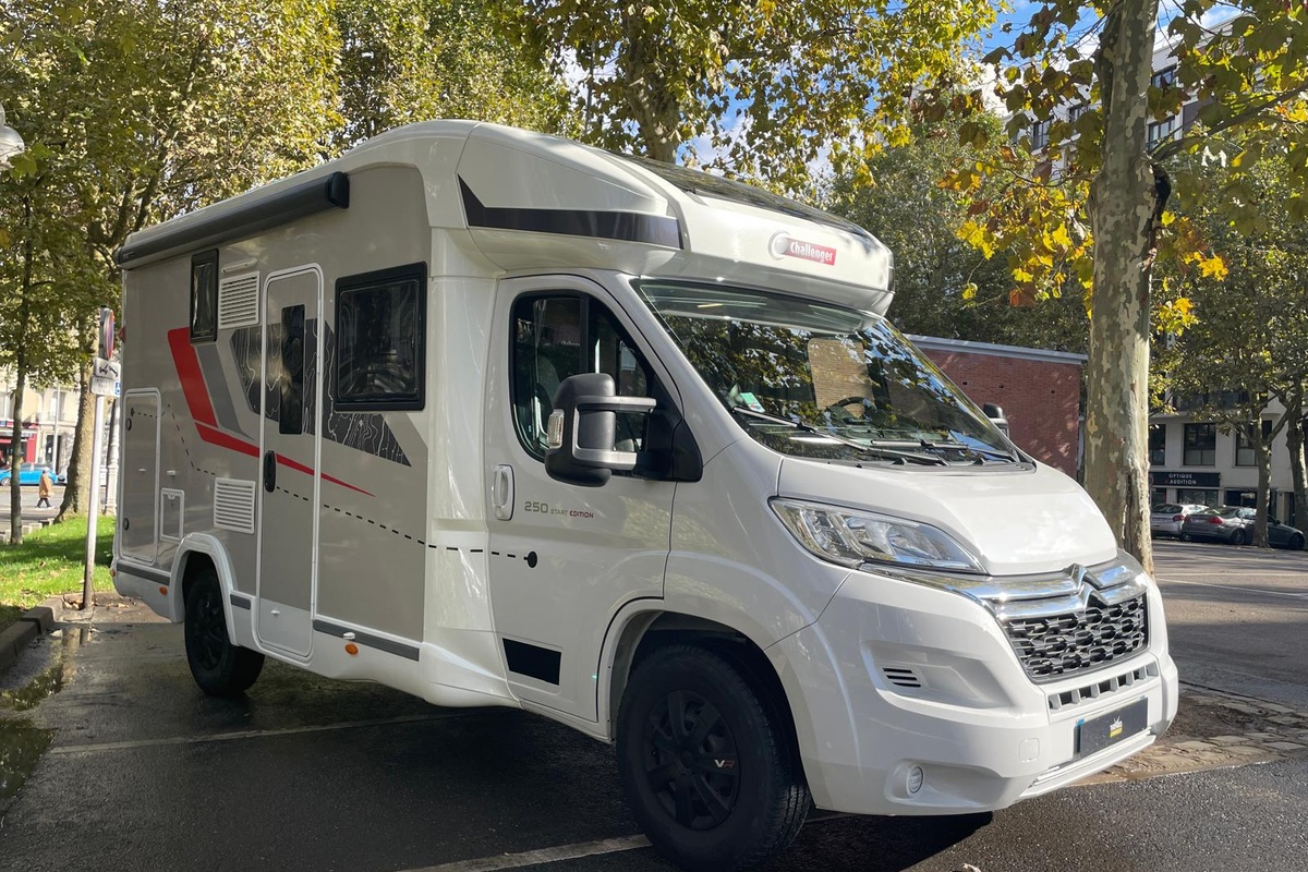 Fourgon aménagé Occasion Challenger Start Edition 250