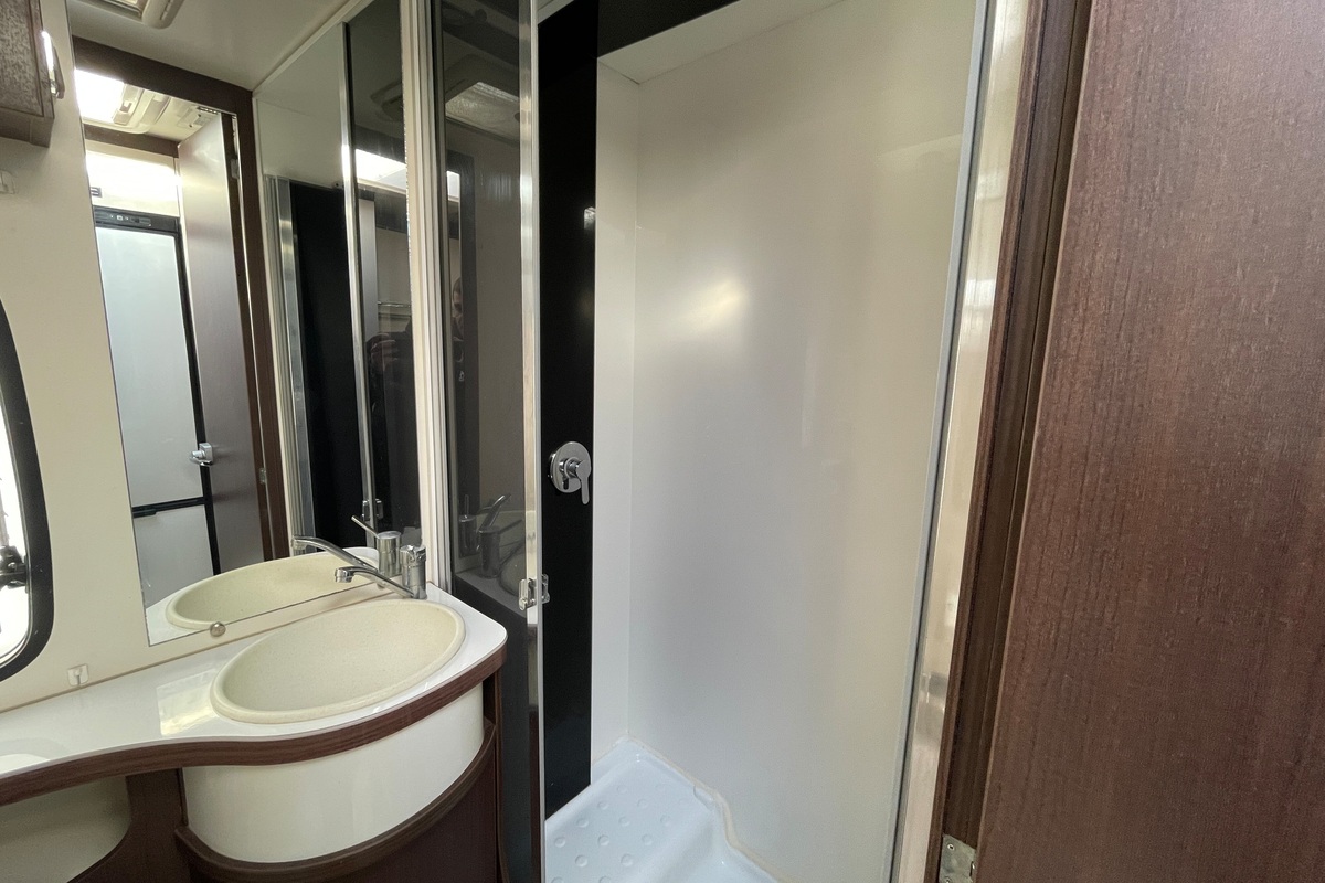 Fourgon aménagé Occasion Benimar Tessoro 413