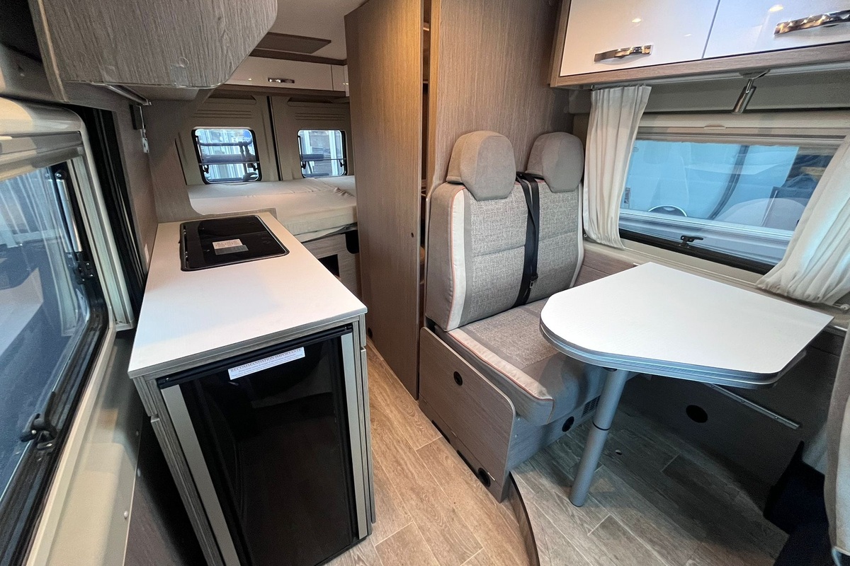 Fourgon aménagé Occasion Pössl 2Win S Plus