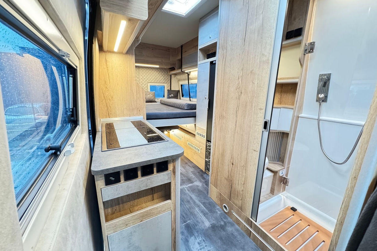 Fourgon aménagé Occasion Mega Mobil Mega Lounge 640