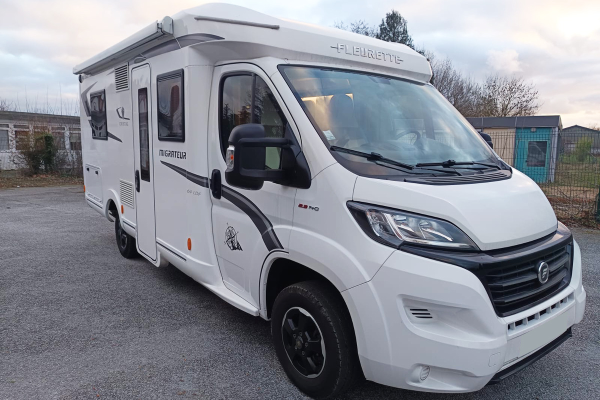 Fourgon aménagé Occasion Fleurette 64 Ldf Migrateur Cristal