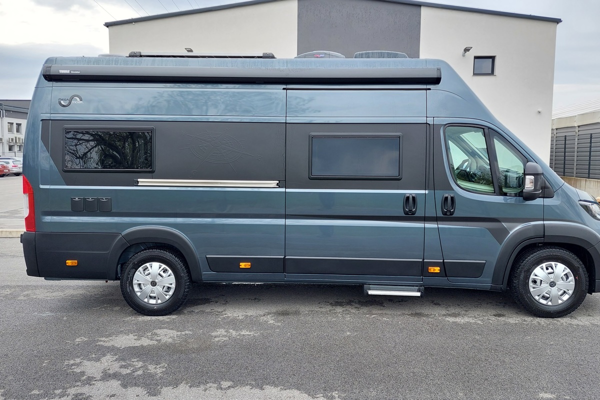 Fourgon aménagé Occasion Mega Mobil Mega Revolution 640