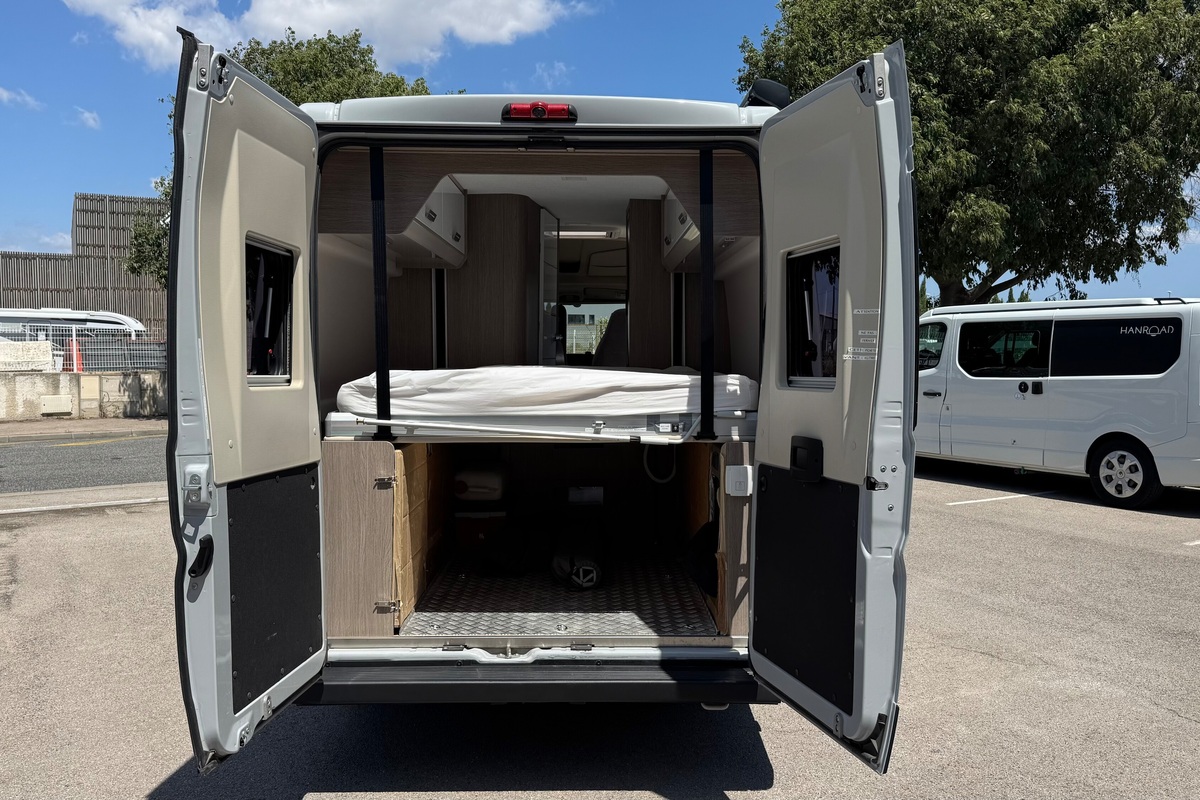 Fourgon aménagé Occasion Chausson V690 Road Line Vip