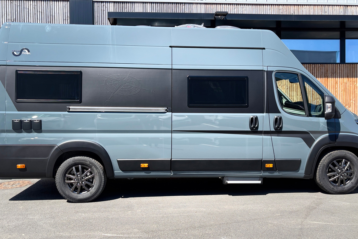 Fourgon aménagé Occasion Mega Mobil Méga Lounge 640